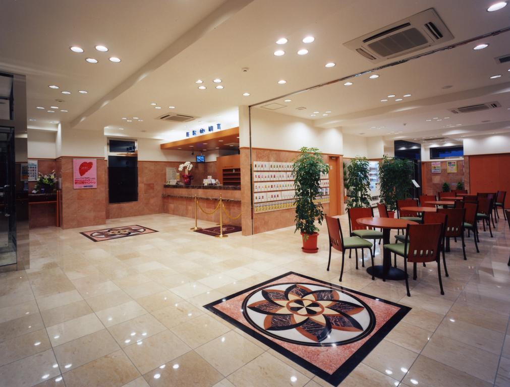 Toyoko Inn Tokyo Ikebukuro Kita-Guchi No.1 Exterior foto